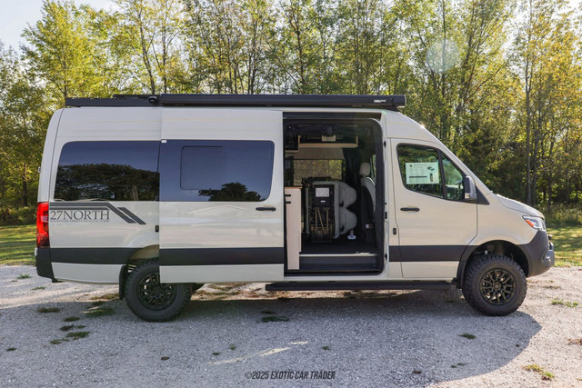 Used 2025 Mercedes-Benz Sprinter 2500 image 15