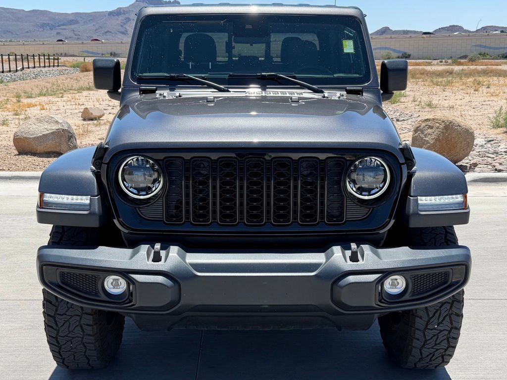 Used 2025 Jeep Gladiator Sport AWD/4WD image 3