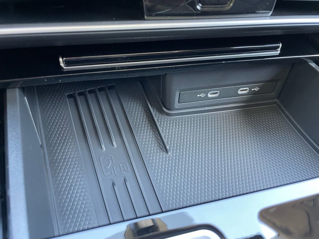 Certified 2026 Volkswagen Atlas SE w/ Panoramic Sunroof Package FWD image 14