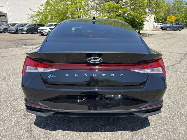 Certified 2023 Hyundai Elantra SEL FWD image 15