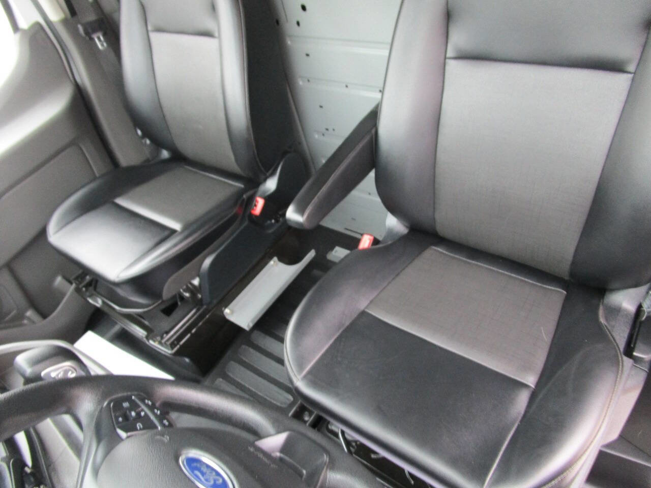 Used 2022 Ford Transit 250 Low Roof AWD image 25