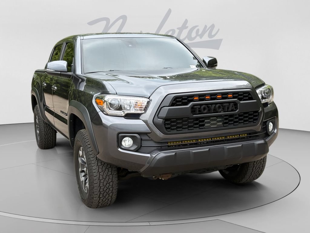 Used 2022 Toyota Tacoma TRD Off-Road w/ Technology Package AWD/4WD image 8