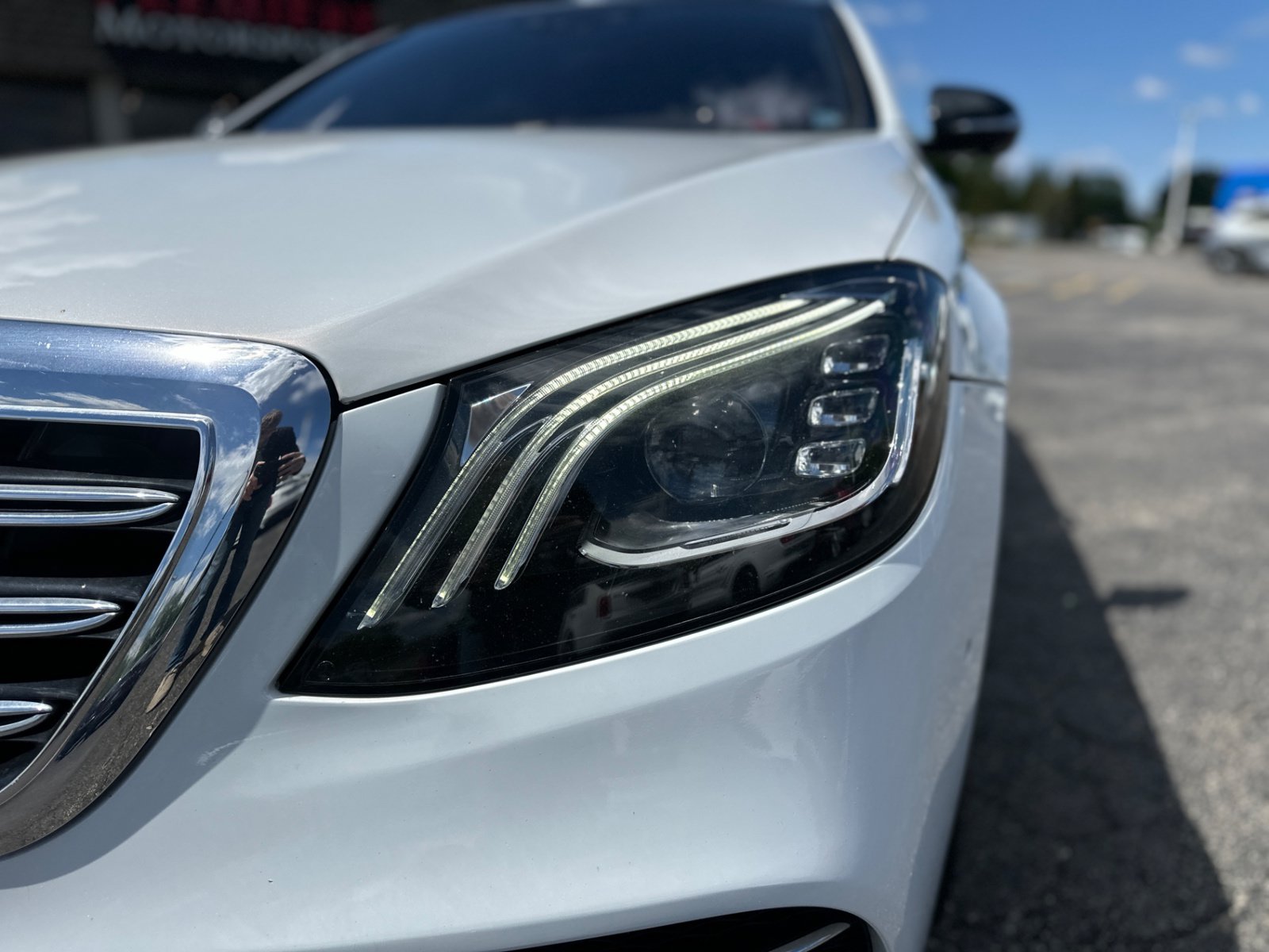 Used 2018 Mercedes-Benz S 560 4MATIC Sedan w/ AMG Line Exterior image 10