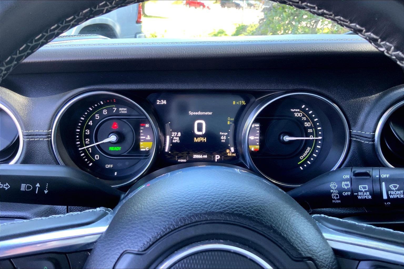 Certified 2022 Jeep Wrangler Unlimited Sahara w/ Cold Weather Group AWD/4WD image 20