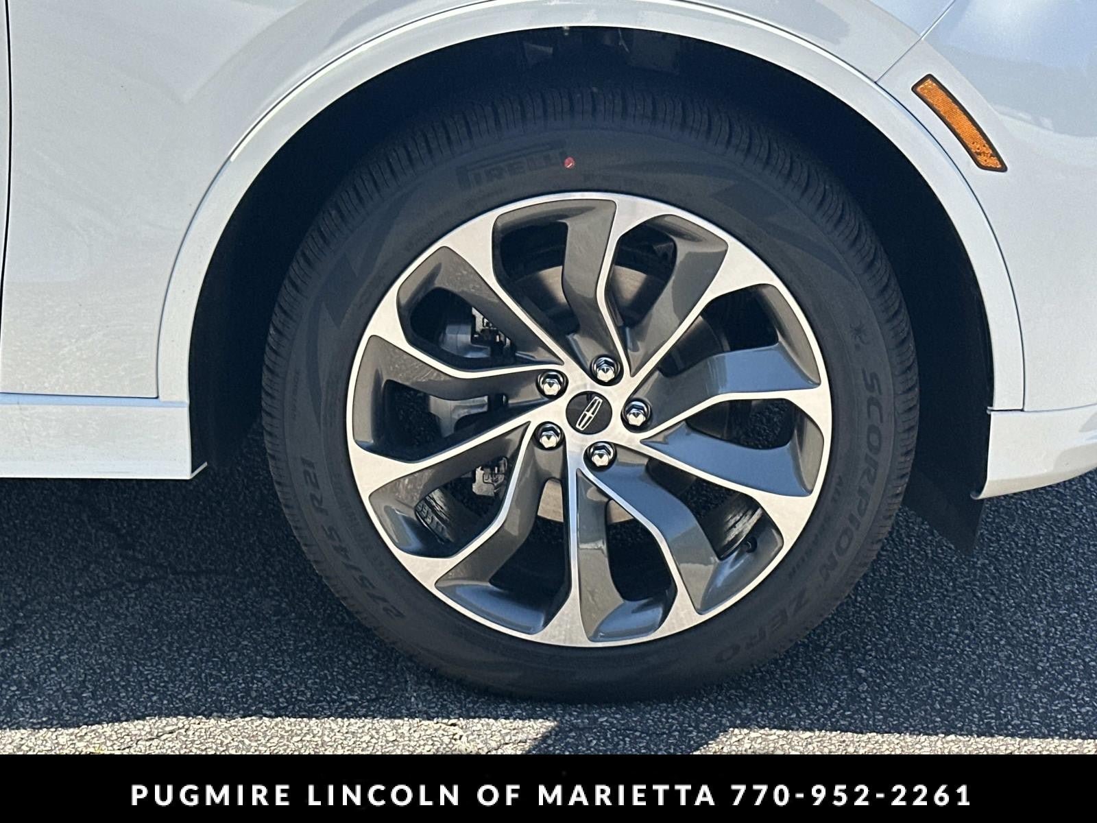 New 2026 Lincoln Aviator 2WD w/ Jet Appearance Package image 12