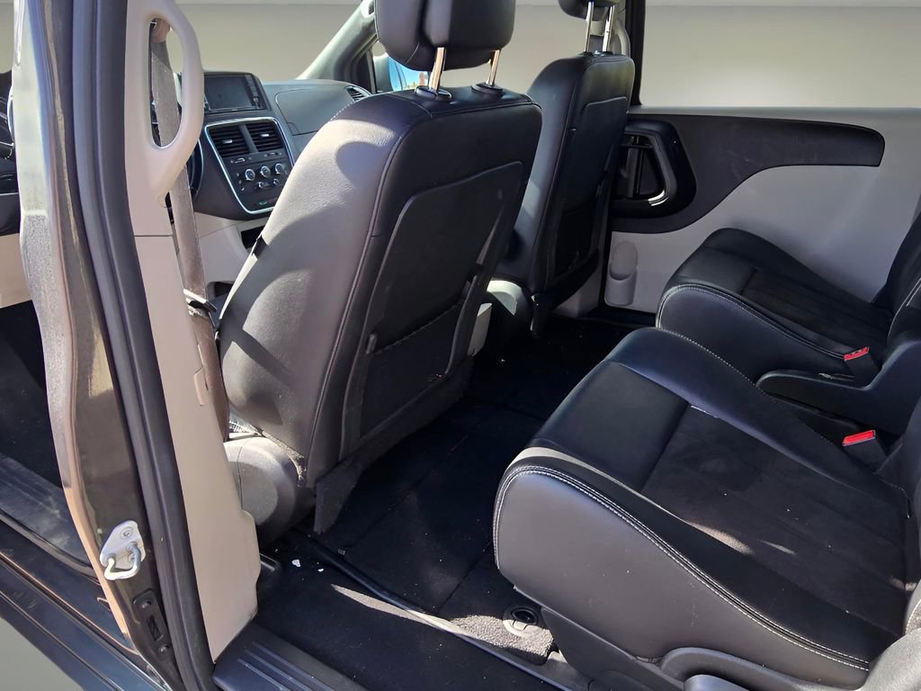 Used 2020 Dodge Grand Caravan SXT image 15