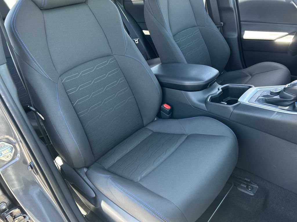 Used 2023 Toyota RAV4 SE w/ Convenience Package AWD/4WD image 29
