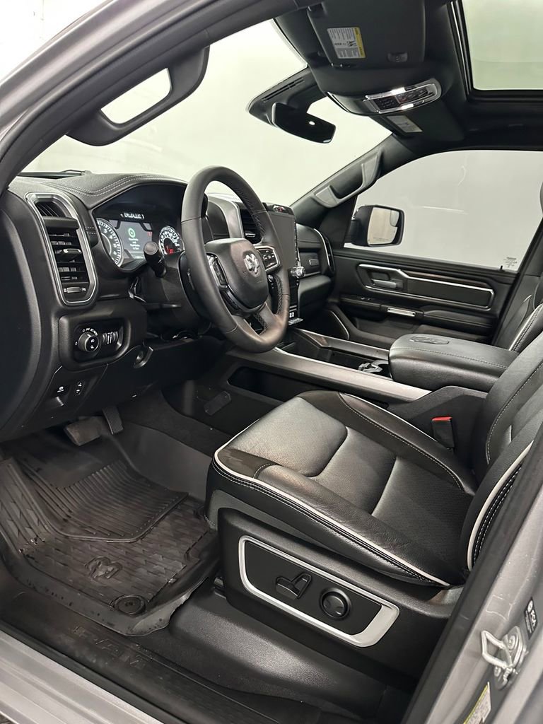 Used 2025 RAM 1500 Laramie w/ Laramie Southwest Edition image 10