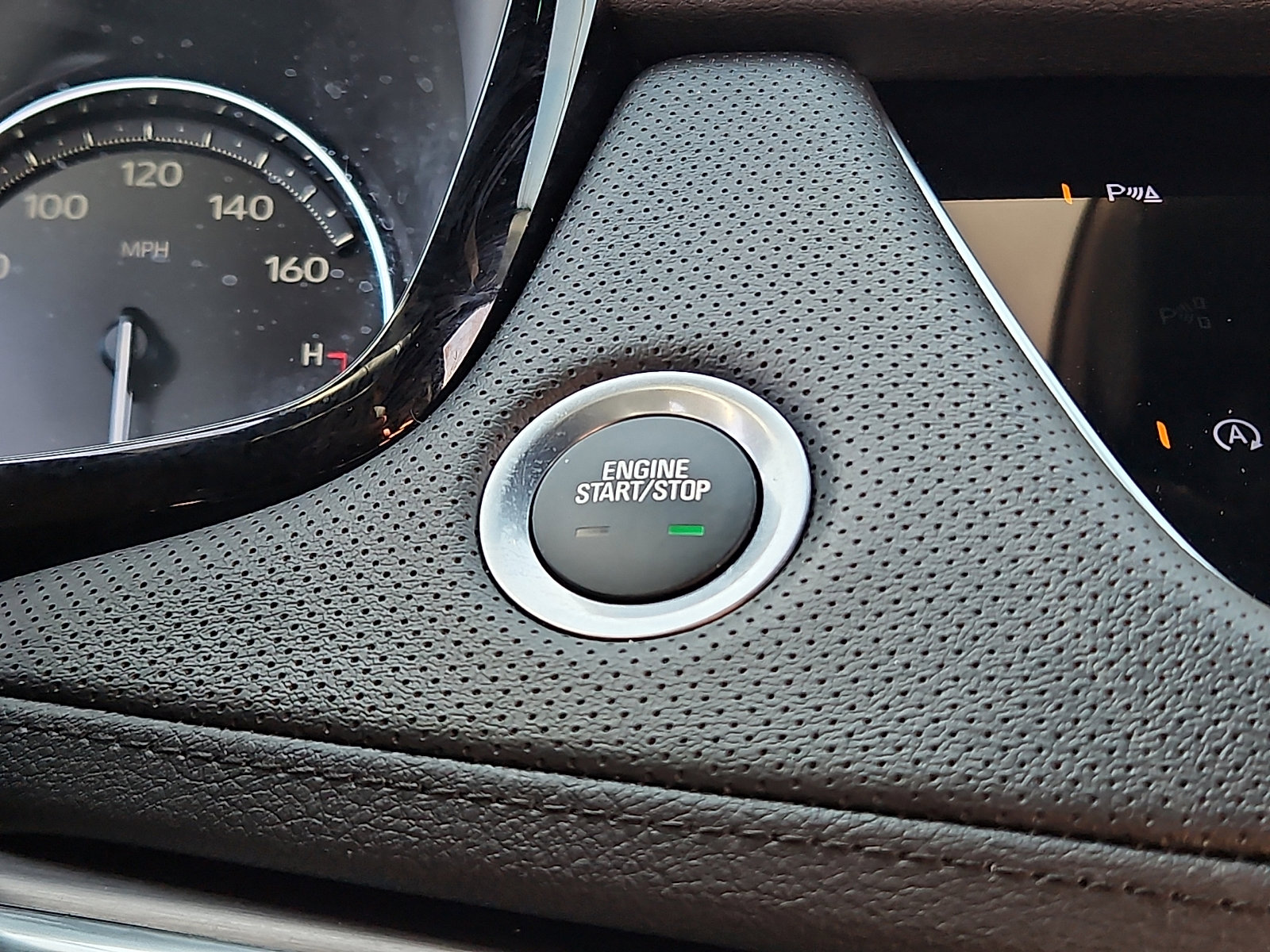 Certified 2023 Cadillac XT5 Luxury image 22