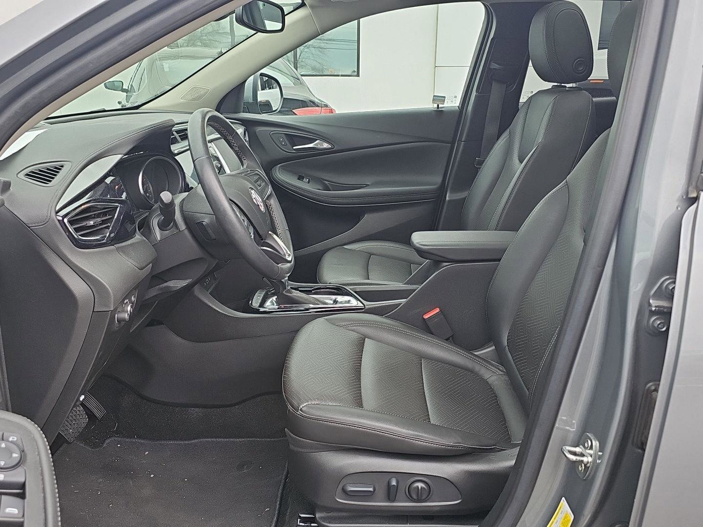 Used 2023 Buick Encore GX Essence w/ Experience Buick Package image 6