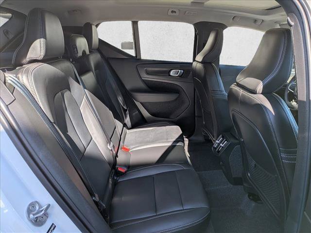 Certified 2026 Volvo XC40 B5 Ultra w/ Climate Package AWD/4WD image 21