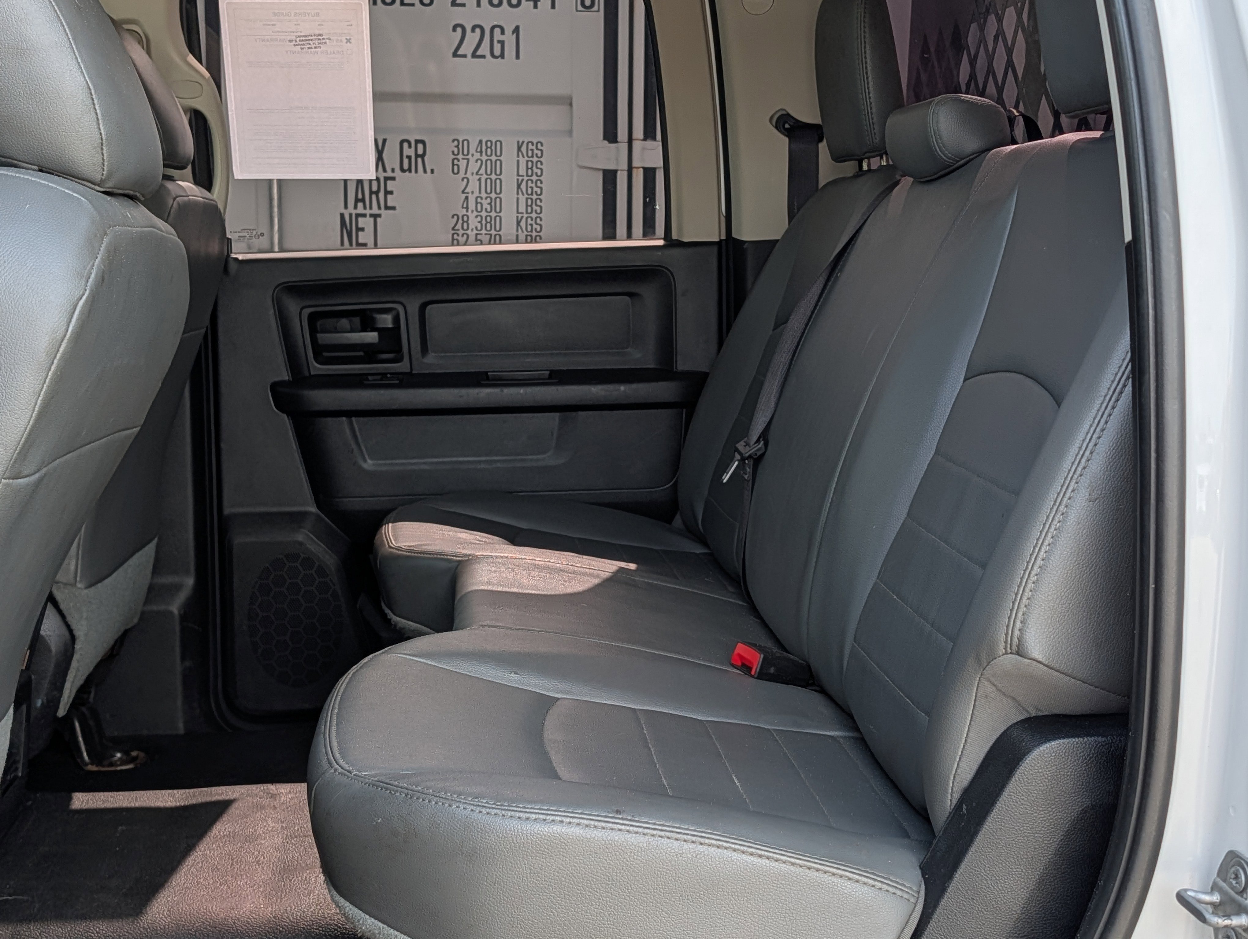 Used 2016 RAM 3500 Tradesman w/ Chrome Appearance Group RWD image 13
