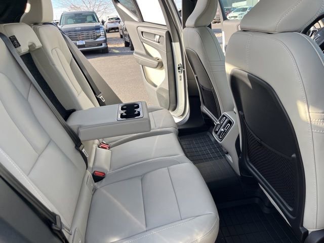 New 2026 Volvo XC40 B5 Ultra w/ Climate Package AWD/4WD image 19