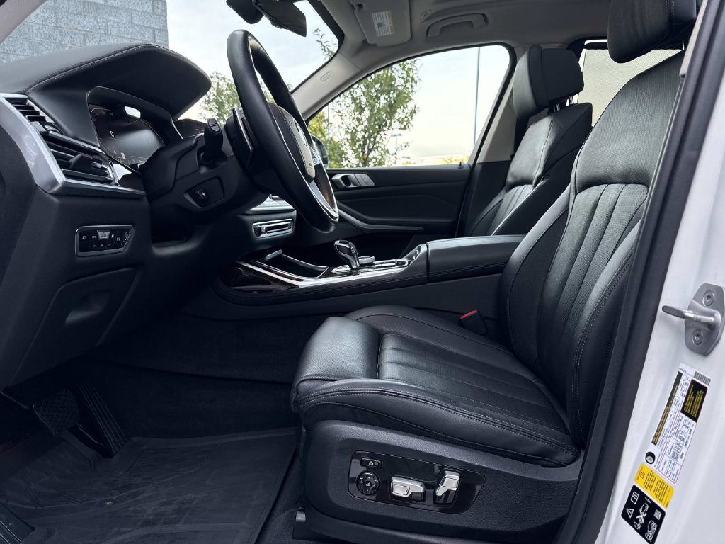 Used 2019 BMW X7 xDrive40i w/ Premium Package AWD/4WD image 22