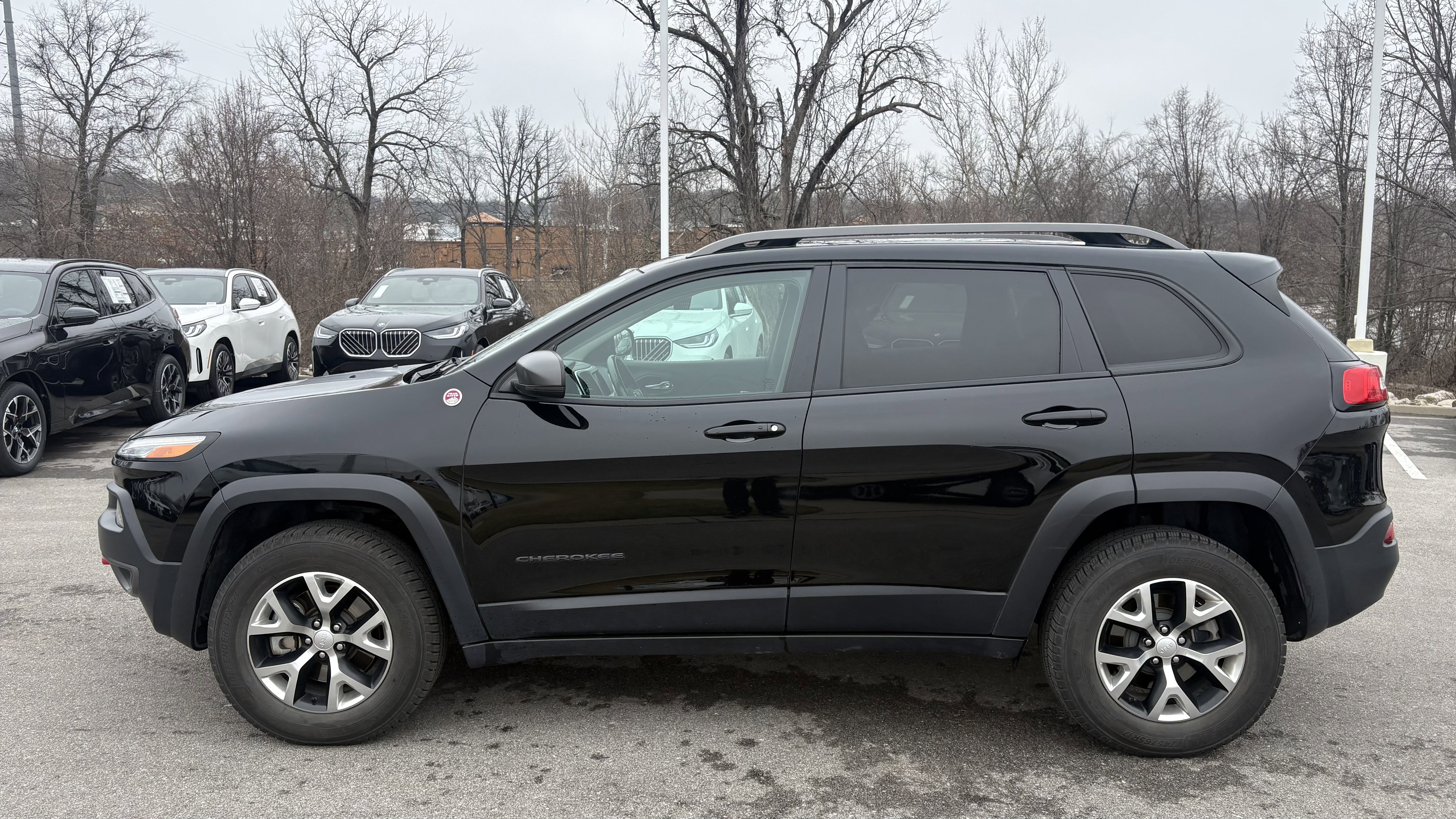 Used 2018 Jeep Cherokee Trailhawk w/ Quick Order Package 27L image 7
