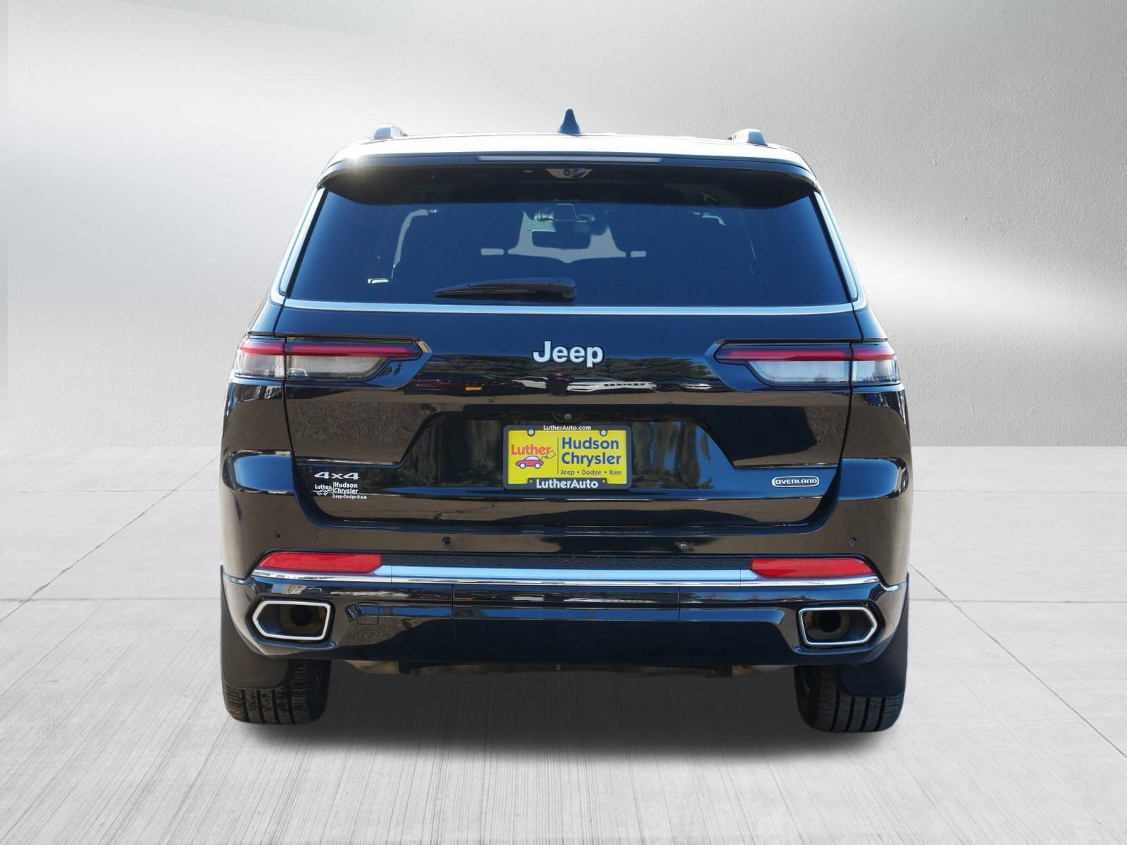 Used 2024 Jeep Grand Cherokee L Overland w/ Advanced Protech Group III AWD/4WD image 6