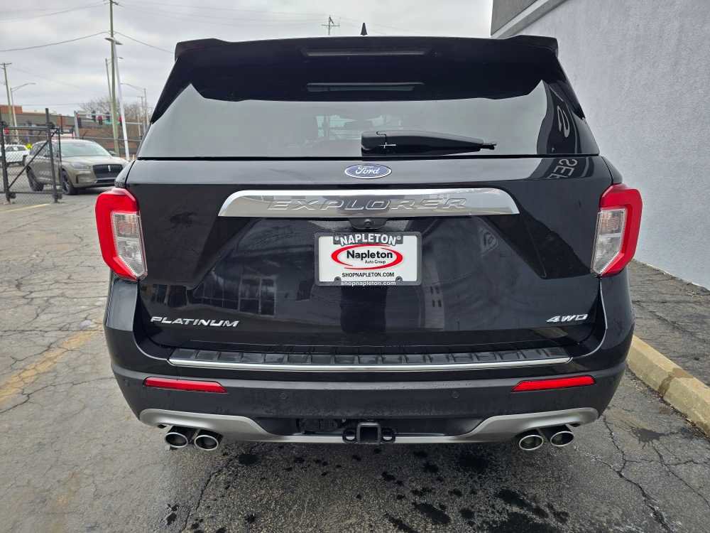Used 2023 Ford Explorer Platinum w/ Technology Package image 5