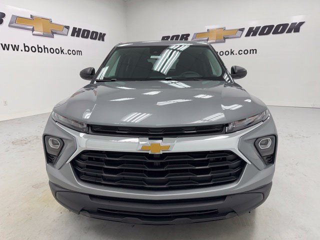 New 2026 Chevrolet TrailBlazer LS w/ LS Convenience Package AWD/4WD image 2