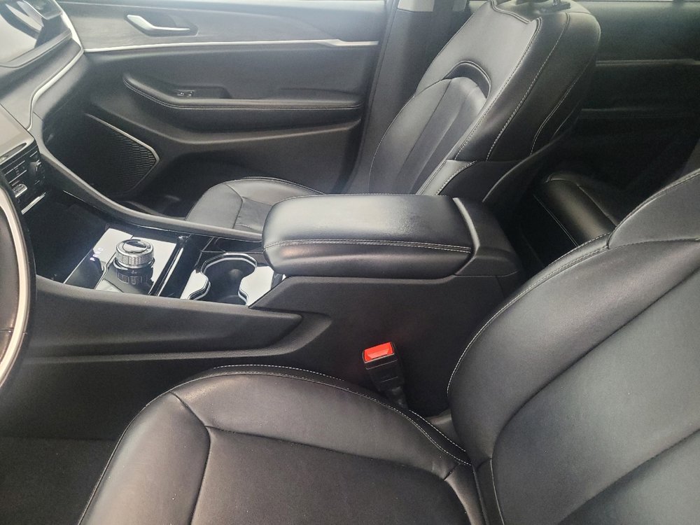 Used 2022 Jeep Grand Cherokee Limited RWD image 17