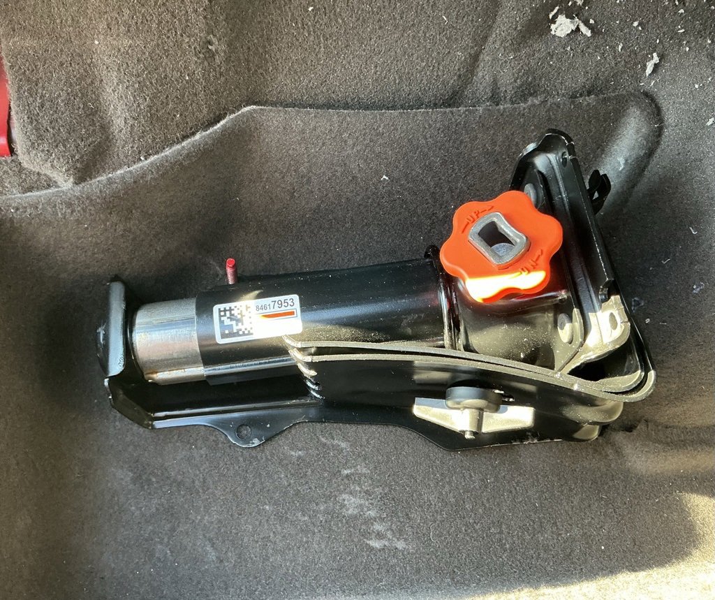 Used 2024 GMC Sierra 3500 SLT w/ SLT Convenience Package image 40