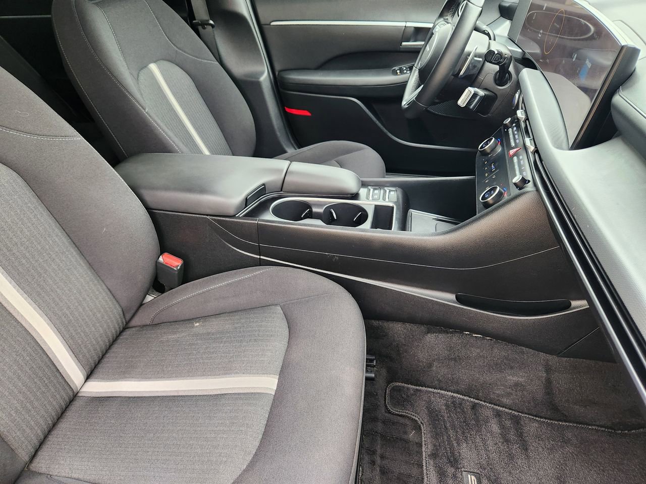 Used 2024 Hyundai Sonata SEL w/ Convenience Package image 13