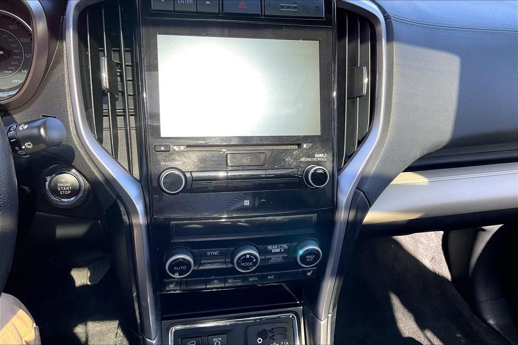 Used 2022 Subaru Ascent Limited w/ Technology Package AWD/4WD image 41