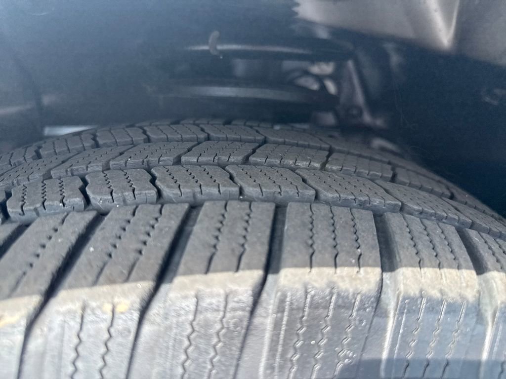 Used 2016 Chevrolet Traverse LTZ FWD image 35