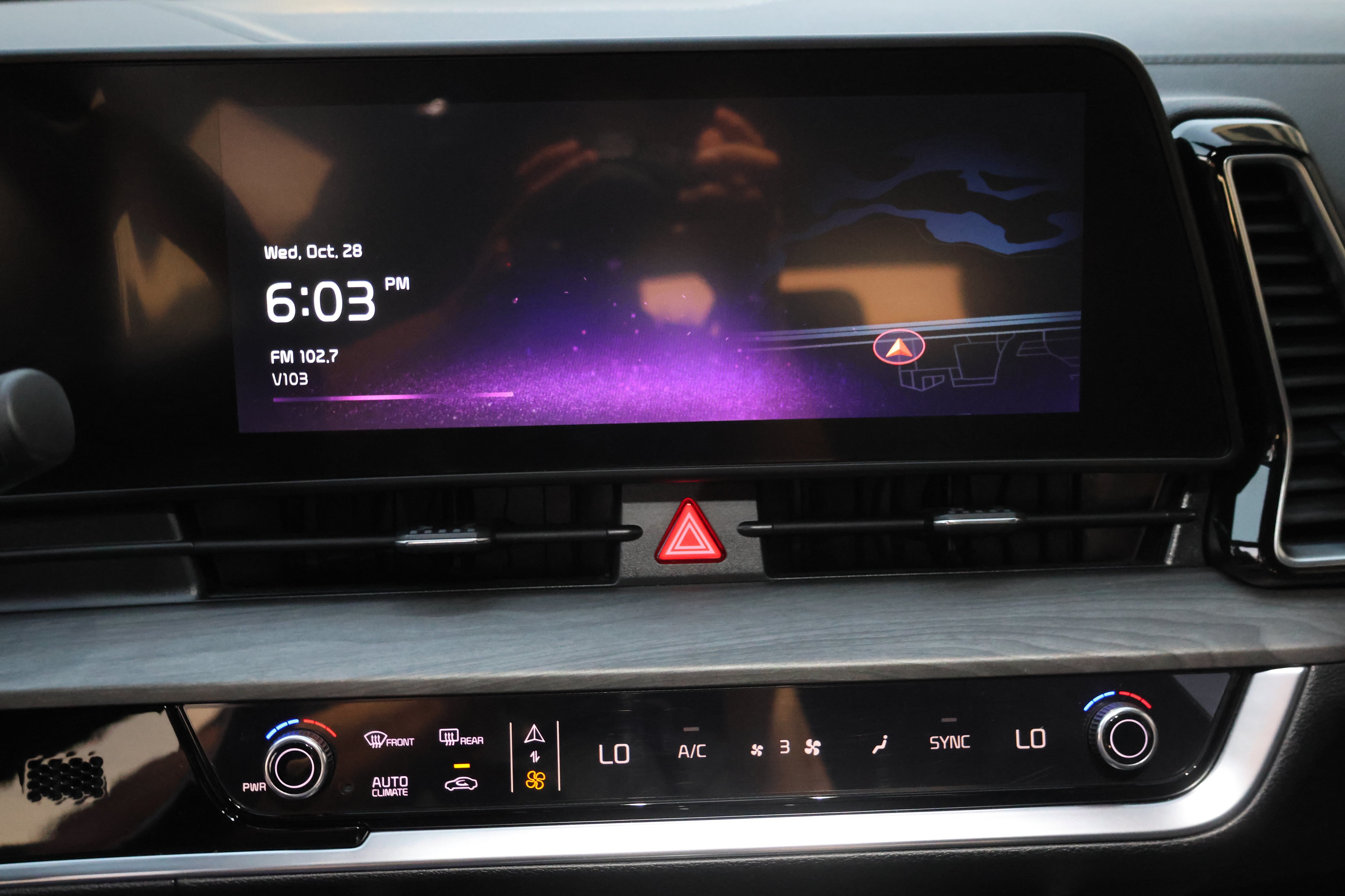 Used 2024 Kia Sportage X-Line w/ X-Line Premium Package AWD/4WD image 33
