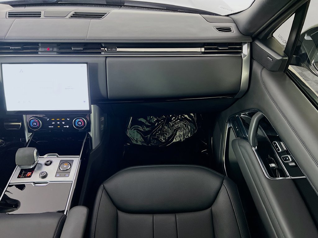 Used 2023 Land Rover Range Rover SE AWD/4WD image 25