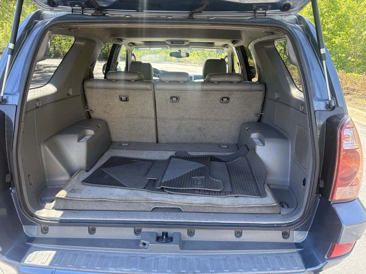 Used 2005 Toyota 4Runner Limited AWD/4WD image 37