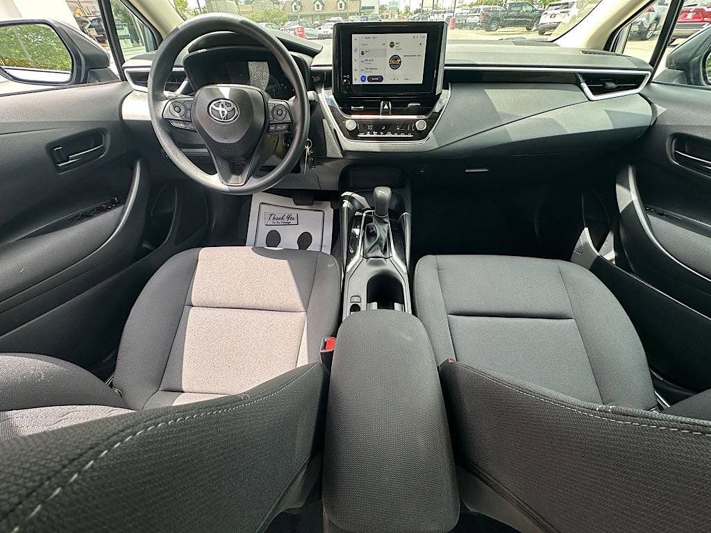 Used 2026 Toyota Corolla LE FWD image 16