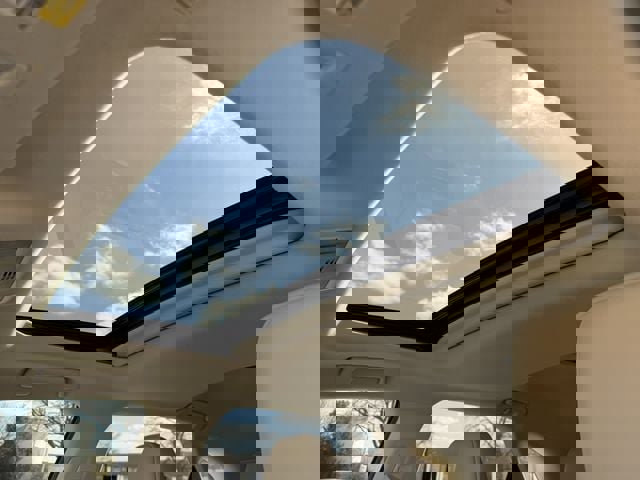 Used 2022 Lexus RX 450h AWD w/ Premium Package image 25