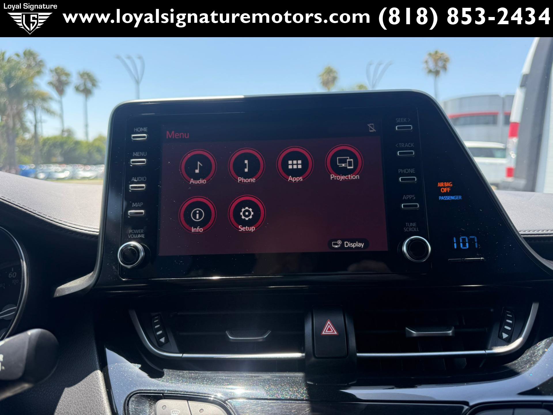 Used 2019 Toyota C-HR LE FWD image 22
