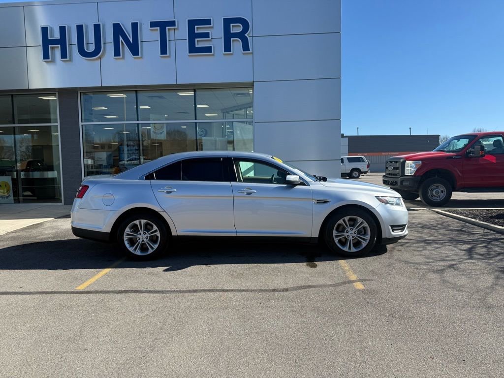 Used 2016 Ford Taurus SEL w/ Equipment Group 201A image 35