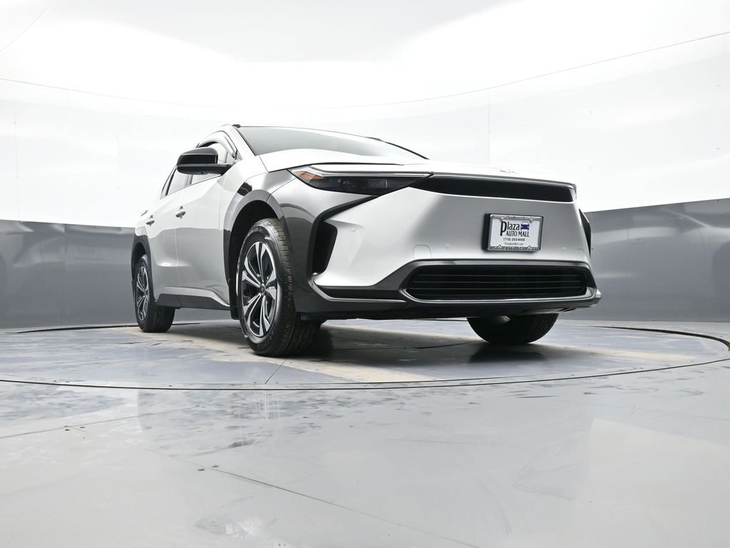 Used 2023 Toyota bZ4X XLE w/ Weather Package image 28