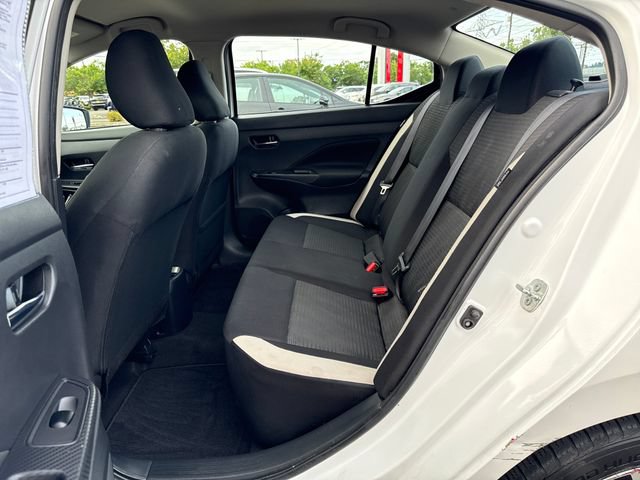 Used 2022 Nissan Versa SV FWD image 15