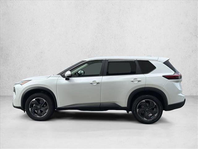 Used 2024 Nissan Rogue SV image 8
