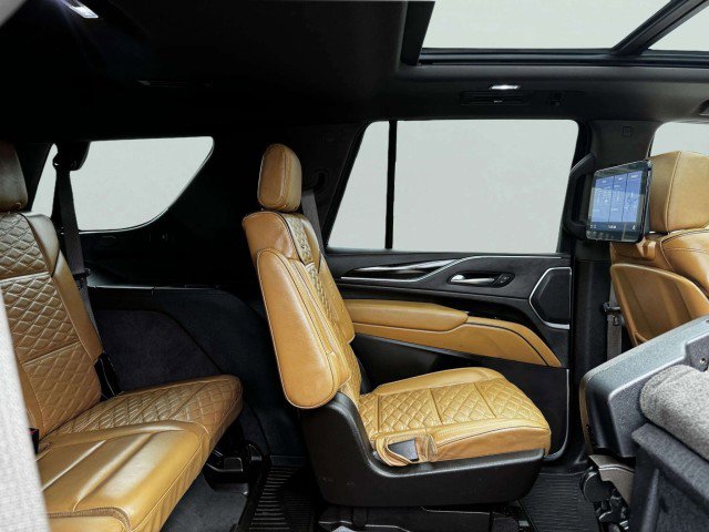 Used 2021 Cadillac Escalade Premium Luxury image 50