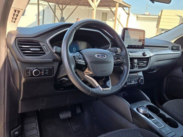 Used 2024 Ford Escape Active w/ Cold Weather Package image 15