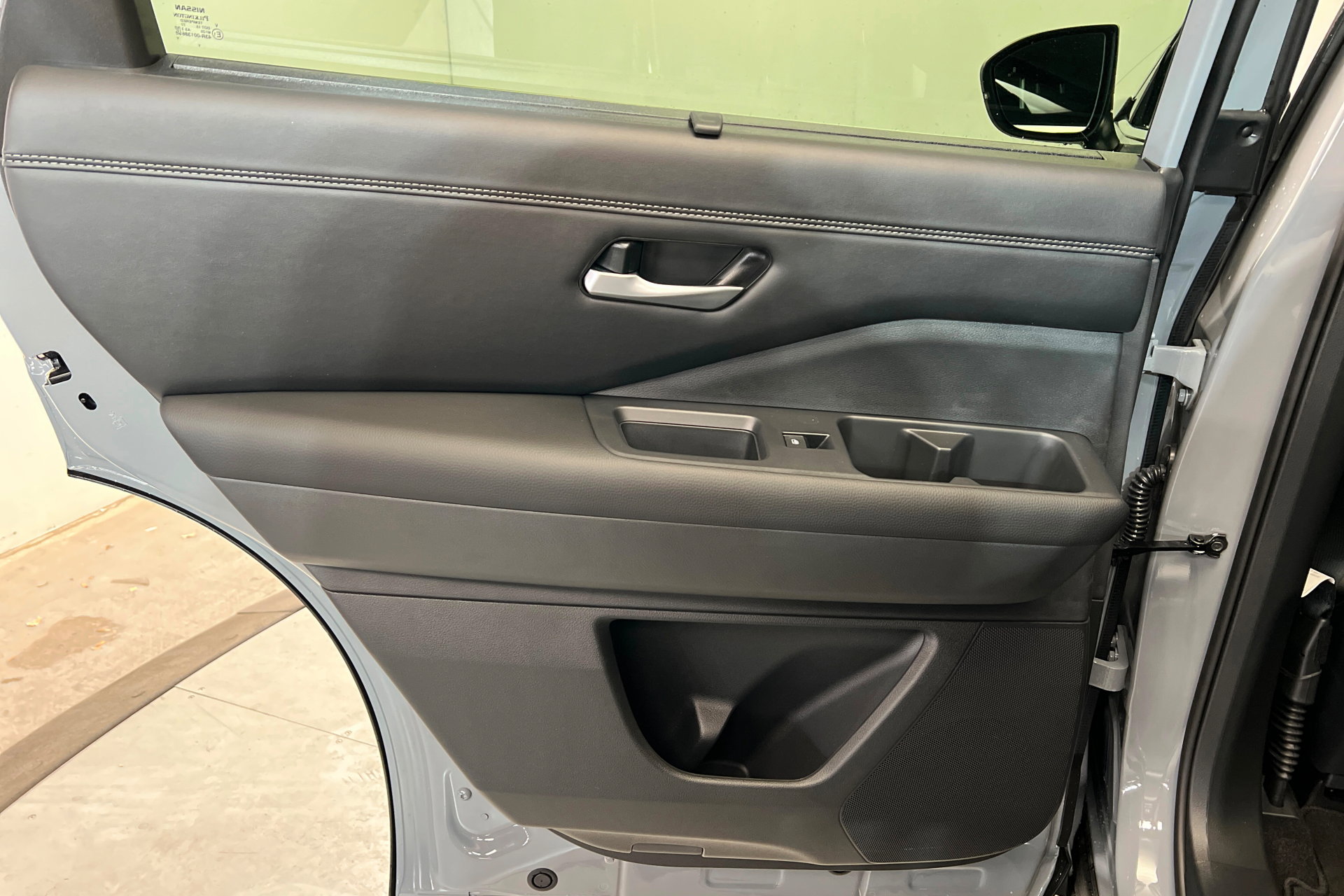 New 2026 Nissan Pathfinder Platinum image 18