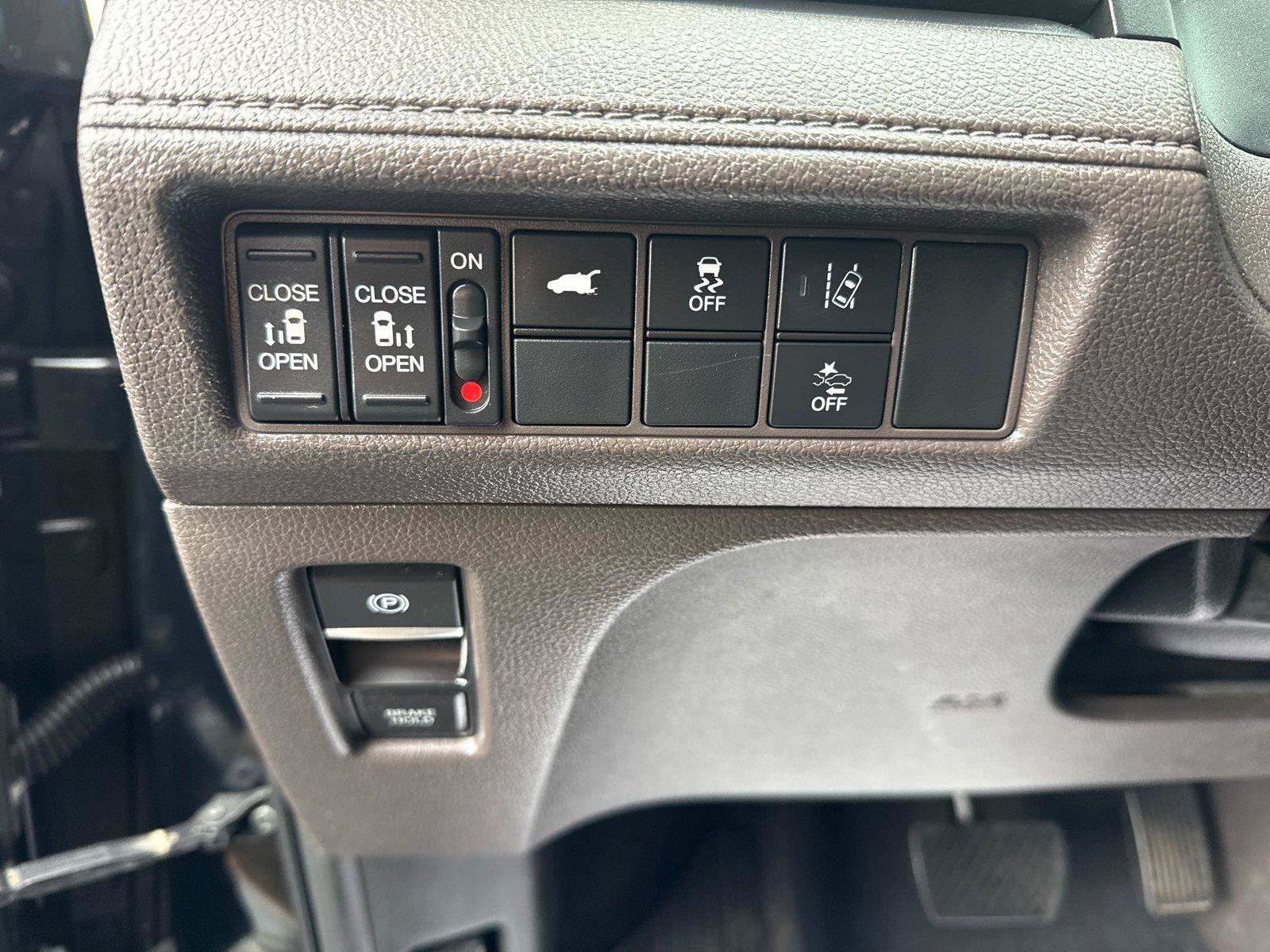 Used 2018 Honda Odyssey EX-L image 13