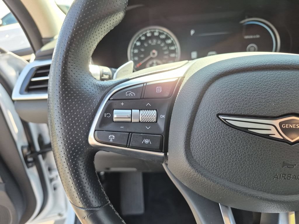 Used 2025 Genesis G70 2.5T RWD image 21