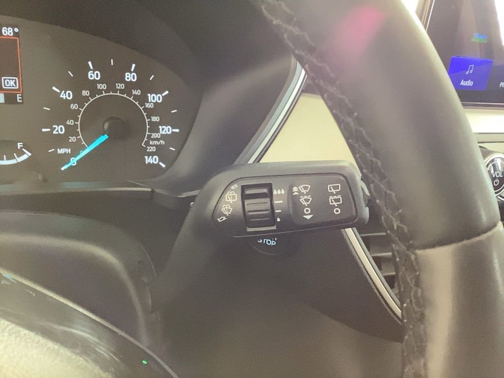 Used 2022 Ford Escape SEL image 18