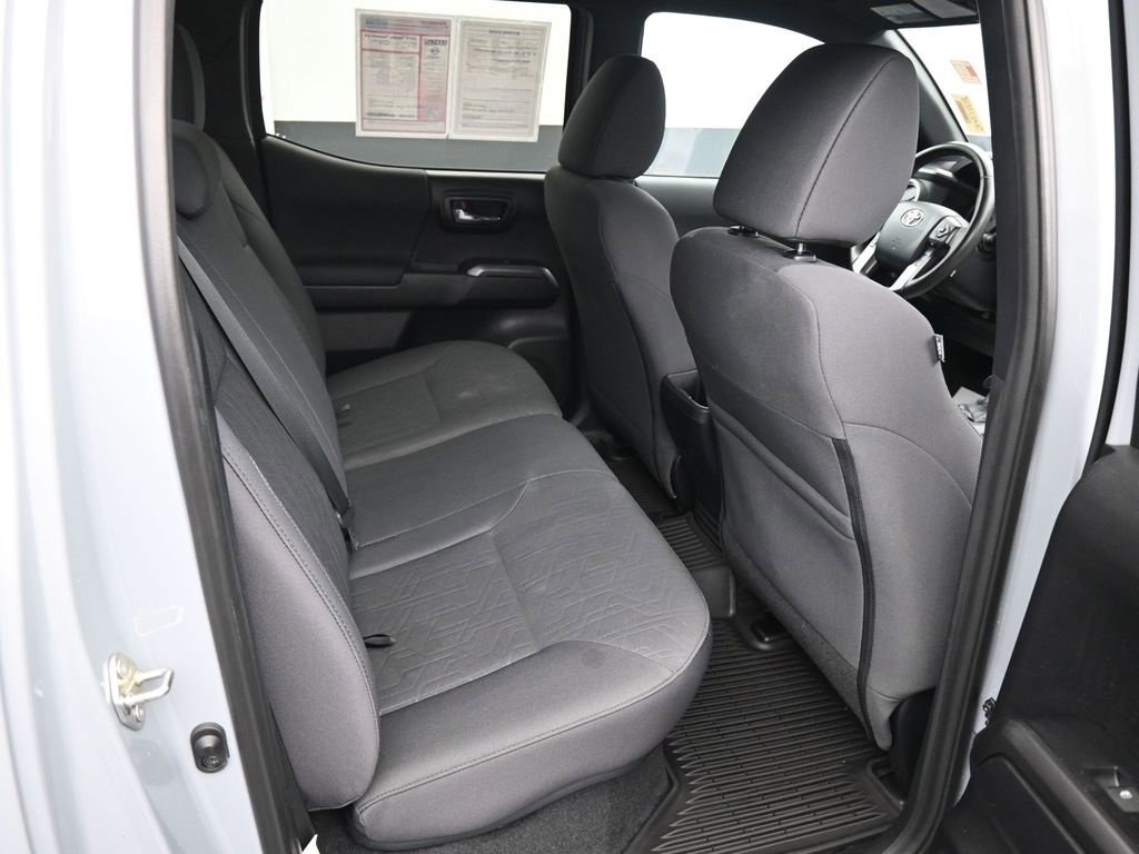 Used 2019 Toyota Tacoma TRD Off-Road image 13