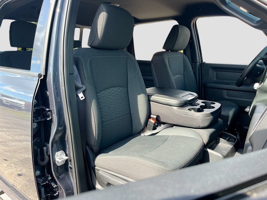 New 2026 RAM 3500 Tradesman AWD/4WD image 26