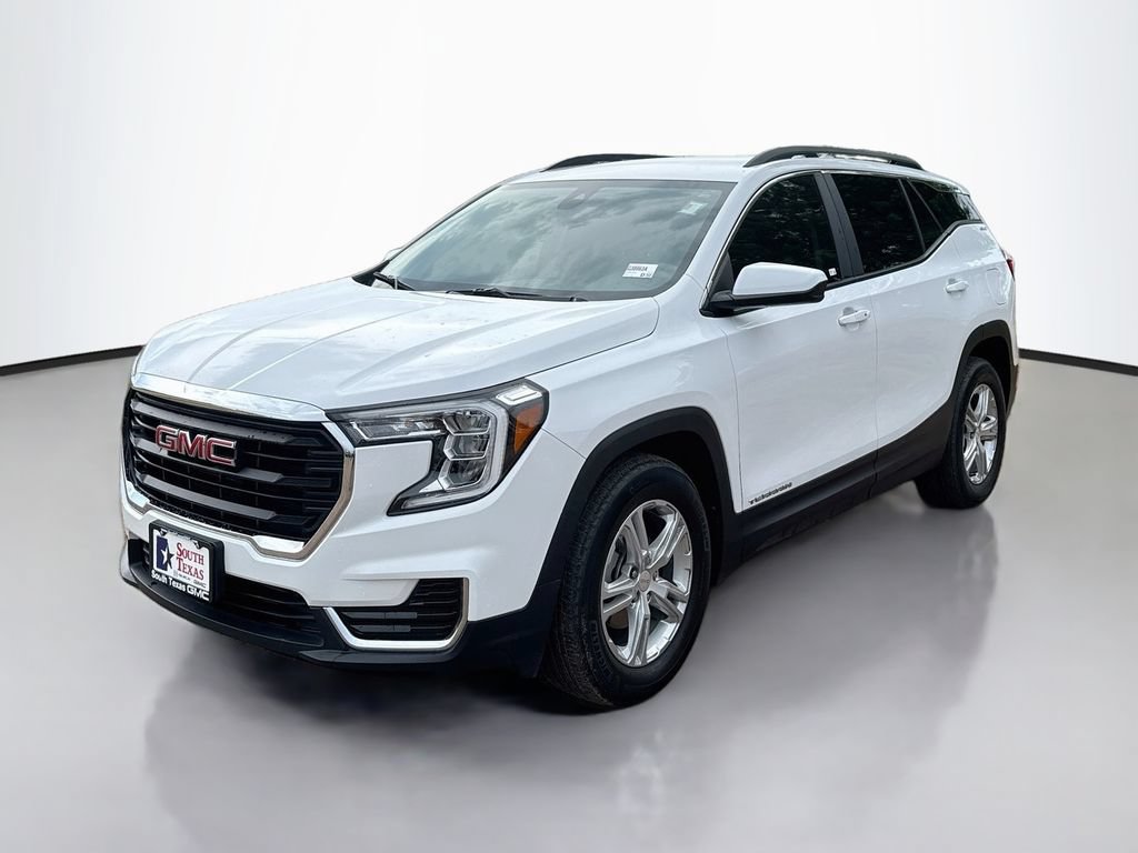 Used 2024 GMC Terrain SLE w/ Driver Convenience Package FWD image 3