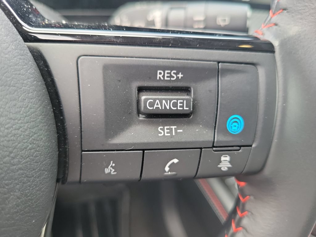 Used 2025 Nissan Kicks SR AWD/4WD image 15