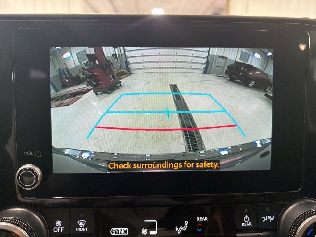 Used 2024 Toyota Highlander XLE image 27