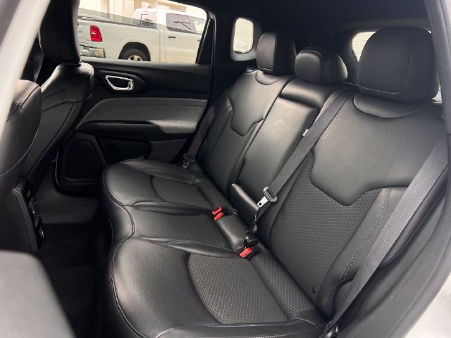 Used 2023 Jeep Compass Latitude AWD/4WD image 19