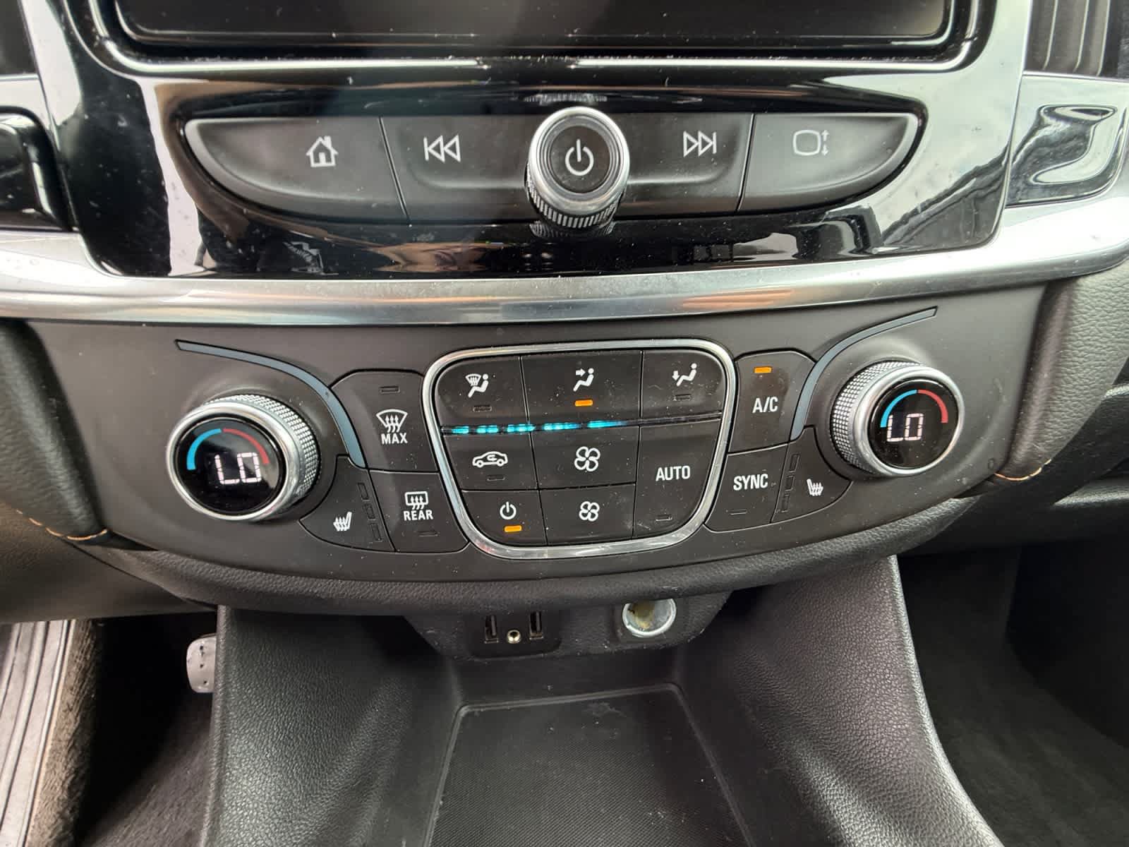 Used 2019 Chevrolet Trax LS FWD image 16